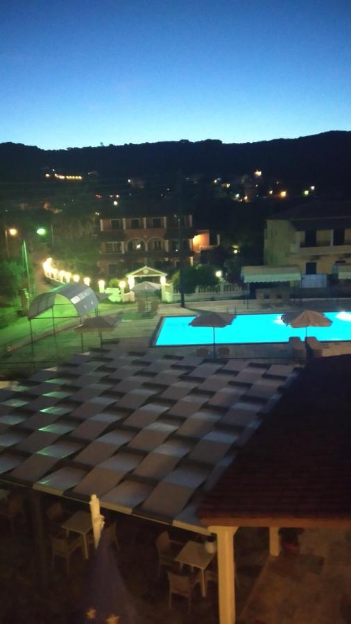 Hotel Prassino Nissi Moraitika Exterior foto